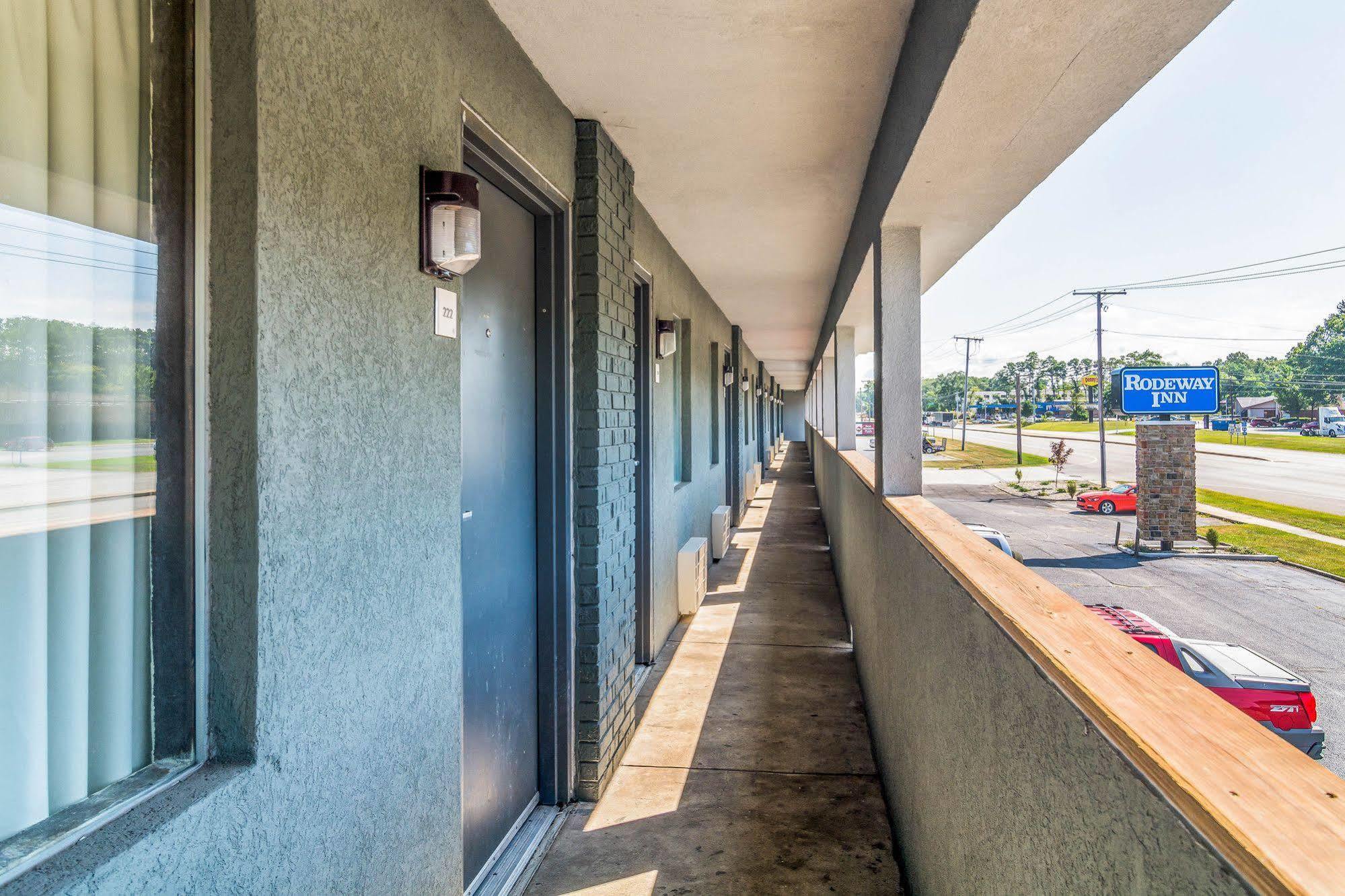 Rodeway Inn ポーテージ エクステリア 写真